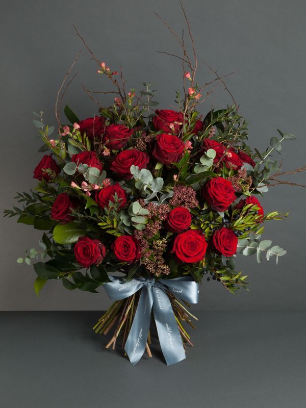 18 red rose bouquet